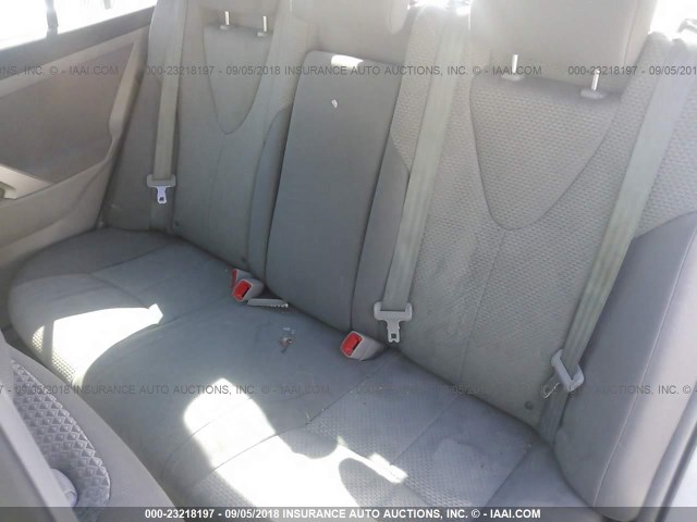 4T1BF3EK4BU211857 - 2011 TOYOTA CAMRY SE/LE/XLE SILVER photo 8