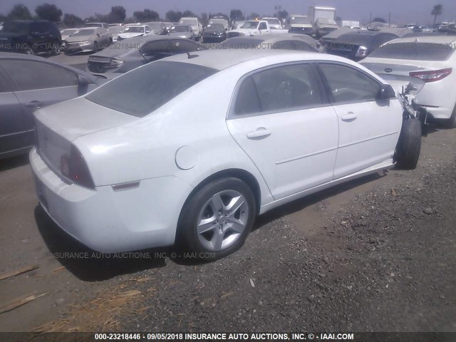 1G1ZG57B99F247625 - 2009 CHEVROLET MALIBU LS Ақ фото 4