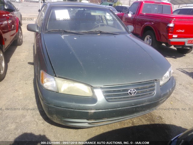 JT2BF22K0X0151585 - 1999 TOYOTA CAMRY LE/XLE GREEN photo 6