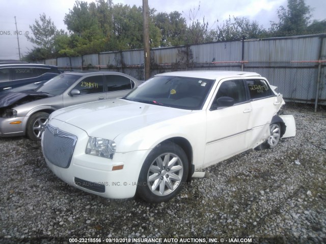 2C3KA43R98H146089 - 2008 CHRYSLER 300 LX WHITE photo 2