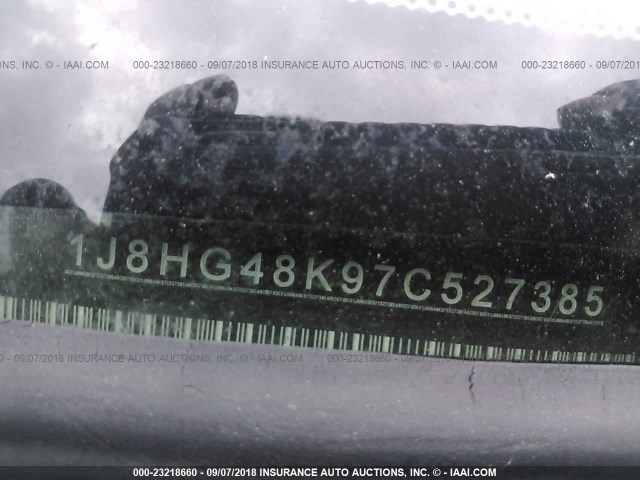 1J8HG48K97C527385 - 2007 JEEP COMMANDER GREEN photo 9