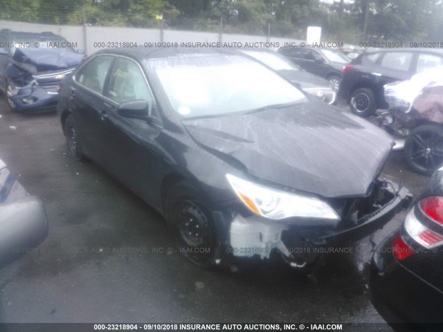 4T4BF1FK3FR468488 - 2015 TOYOTA CAMRY LE/XLE/SE/XSE 黑色 照片 1