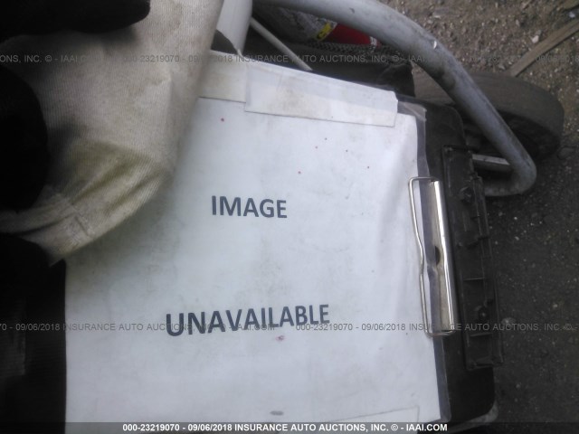 4S3BH675247622599 - 2004 SUBARU LEGACY OUTBACK AWP 白色 照片 10