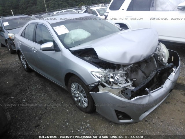 4T4BF1FK1CR196647 - 2012 TOYOTA CAMRY SE/LE/XLE 银色 照片 1