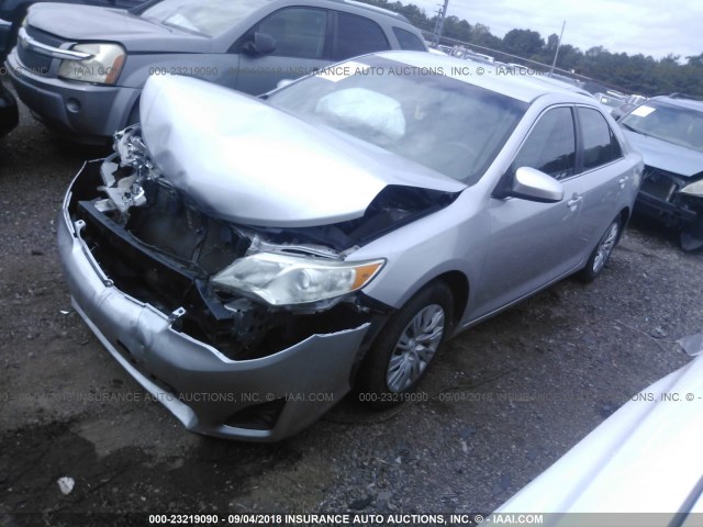 4T4BF1FK1CR196647 - 2012 TOYOTA CAMRY SE/LE/XLE 银色 照片 2