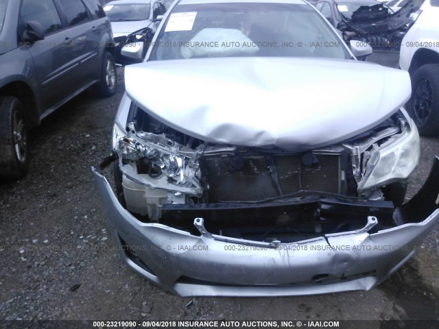 4T4BF1FK1CR196647 - 2012 TOYOTA CAMRY SE/LE/XLE 银色 照片 6