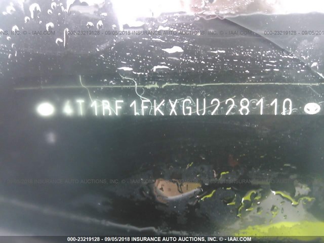 4T1BF1FKXGU228110 - 2016 TOYOTA CAMRY LE/XLE/SE/XSE 白色 照片 9