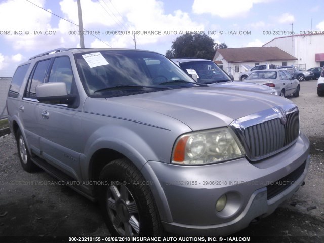 5LMFU27R83LJ12913 - 2003 LINCOLN NAVIGATOR Silber Foto 1