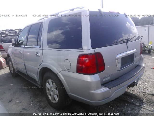 5LMFU27R83LJ12913 - 2003 LINCOLN NAVIGATOR Silber Foto 3