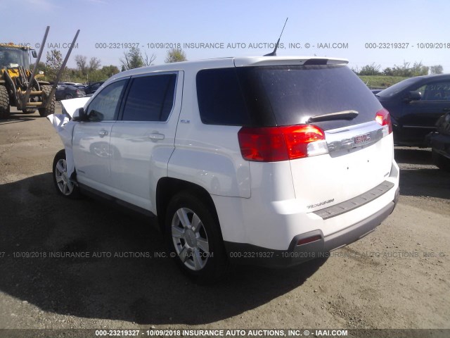 2CTFLCEW0A6340813 - 2010 GMC TERRAIN SLE WHITE photo 3