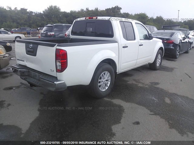 1N6AD0ER9JN764155 - 2018 NISSAN FRONTIER S/SV/SL/PRO-4X WHITE photo 4