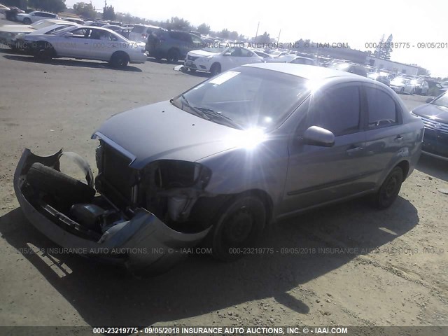KL1TD5DE5AB105098 - 2010 CHEVROLET AVEO LS/LT GRAY photo 2