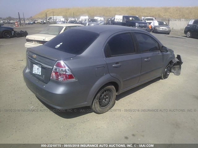 KL1TD5DE5AB105098 - 2010 CHEVROLET AVEO LS/LT GRAY photo 4