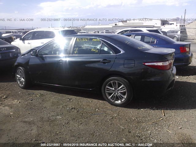 4T1BF1FK5HU657866 - 2017 TOYOTA CAMRY LE/XLE/SE/XSE 蓝色 照片 3