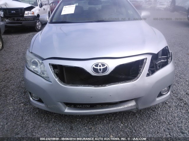 4T1BK3EK6BU625315 - 2011 TOYOTA CAMRY SE/LE/XLE ვერცხლისფერი ფოტო 6