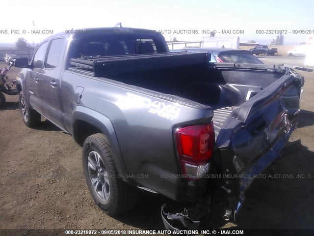 3TMDZ5BN0HM023736 - 2017 TOYOTA TACOMA DBL CAB/SR5/TRD SPORT/OR GRAY photo 3