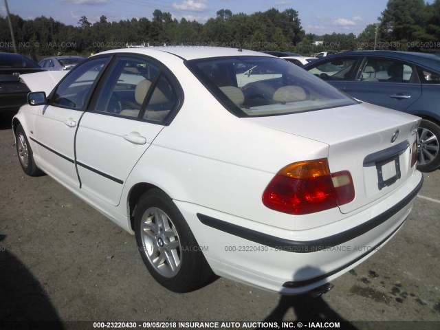 WBAAM3349YCA88601 - 2000 BMW 323 I WHITE photo 3