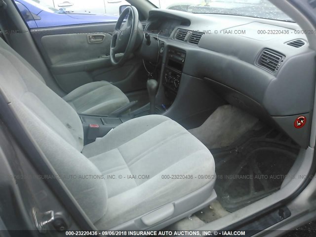 4T1BG22K5VU061905 - 1997 TOYOTA CAMRY CE/LE/XLE 米色 照片 5