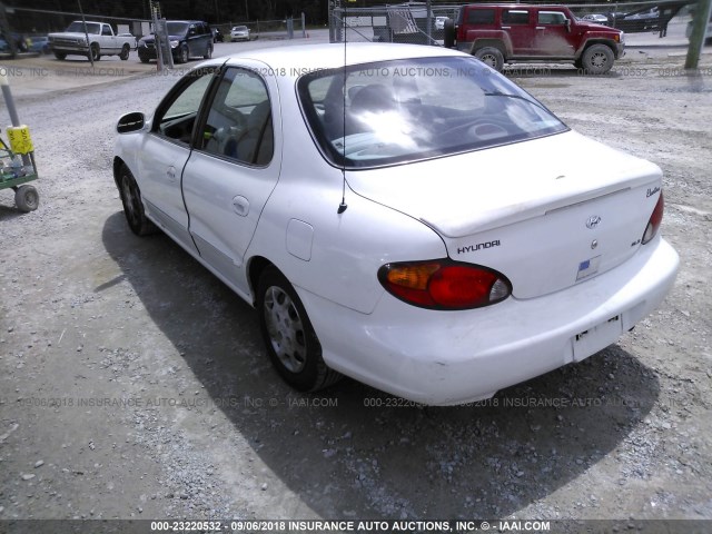 KMHJF35F6YU039483 - 2000 HYUNDAI ELANTRA GLS WHITE photo 3