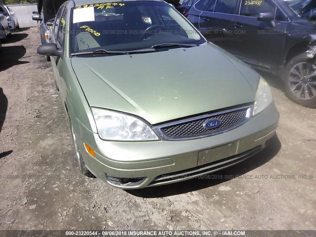 1FAHP34N97W268838 - 2007 FORD FOCUS ZX4/S/SE/SES GREEN photo 6