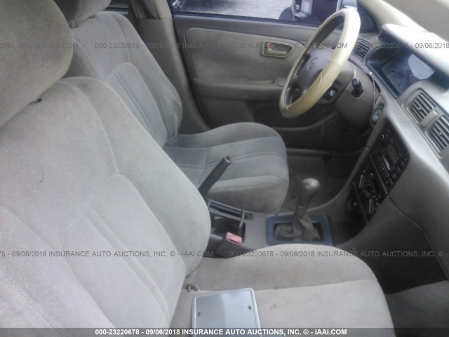 4T1BF28K7XU932638 - 1999 TOYOTA CAMRY LE/XLE 白色 照片 5