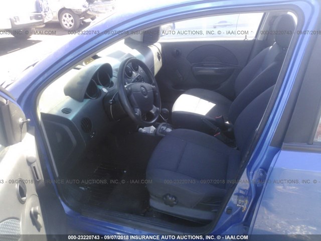 KL1TD56646B618386 - 2006 CHEVROLET AVEO LS BLUE photo 5