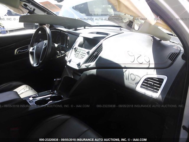 2GKFLZE37F6420500 - 2015 GMC TERRAIN DENALI SILVER photo 5