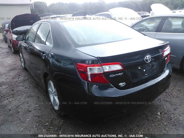 4T1BF1FK9CU149036 - 2012 TOYOTA CAMRY SE/LE/XLE შავი ფოტო 3