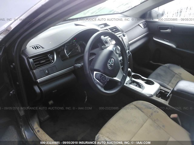 4T1BF1FK9CU149036 - 2012 TOYOTA CAMRY SE/LE/XLE შავი ფოტო 5