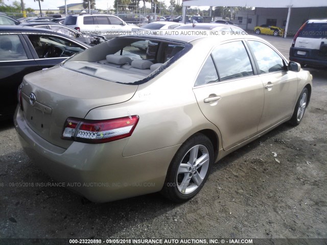 4T1BF3EK6BU120752 - 2011 TOYOTA CAMRY SE/LE/XLE 金色 照片 4