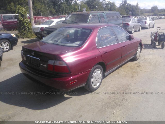 1HGCD5639VA090753 - 1997 HONDA ACCORD LX/EX RED photo 4