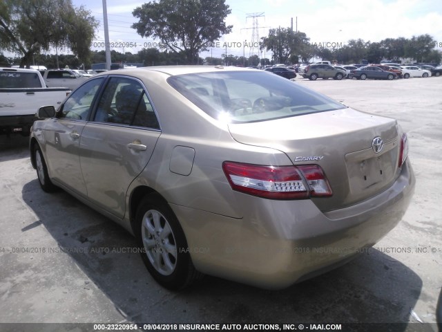 4T1BF3EK7BU608575 - 2011 TOYOTA CAMRY SE/LE/XLE GOLD photo 3
