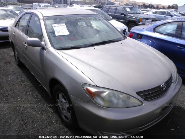 4T1BF30K92U006185 - 2002 TOYOTA CAMRY LE/XLE/SE GOLD photo 1