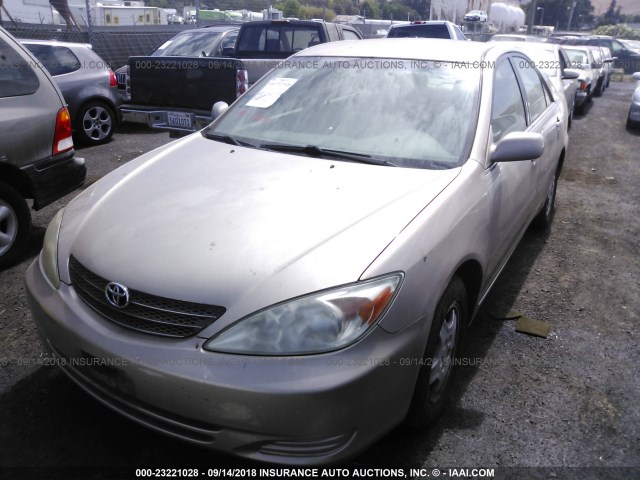 4T1BF30K92U006185 - 2002 TOYOTA CAMRY LE/XLE/SE GOLD photo 2