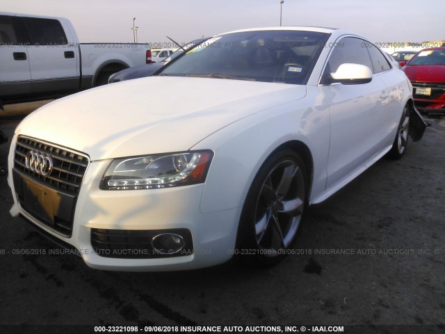 WAUWFAFR5AA039261 - 2010 AUDI A5 PRESTIGE WHITE photo 2