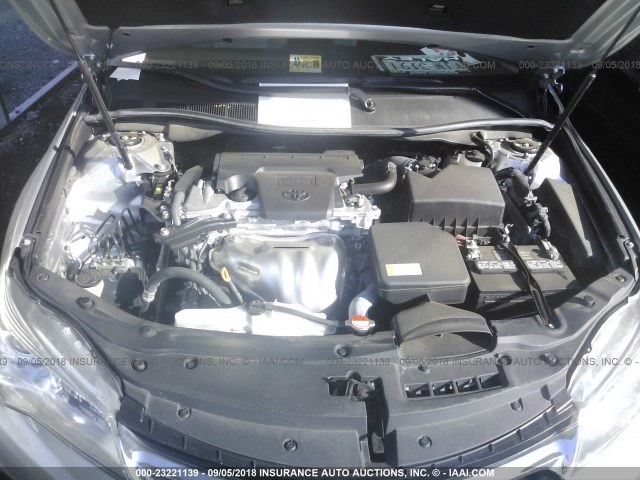 4T4BF1FK0GR525439 - 2016 TOYOTA CAMRY LE/XLE/SE/XSE 银色 照片 10