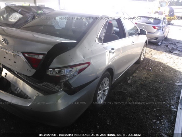 4T4BF1FK0GR525439 - 2016 TOYOTA CAMRY LE/XLE/SE/XSE SILVER photo 4