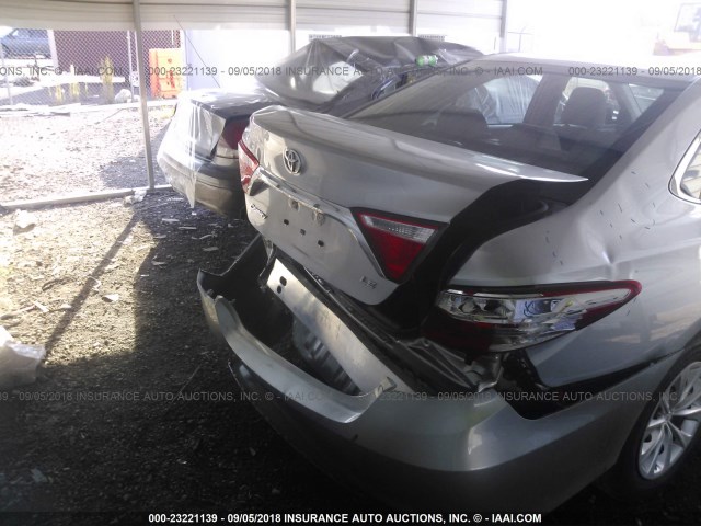 4T4BF1FK0GR525439 - 2016 TOYOTA CAMRY LE/XLE/SE/XSE 银色 照片 6
