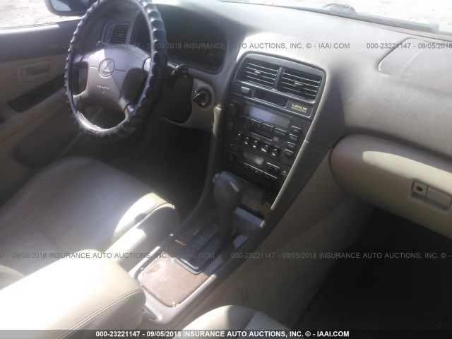 JT8BF28GXX5053238 - 1999 LEXUS ES 300 灰色 照片 5