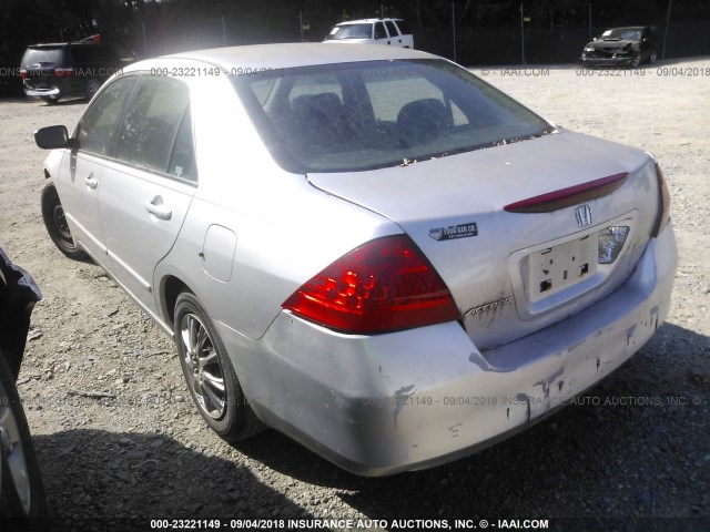 1HGCM56486A062565 - 2006 HONDA ACCORD LX SILVER photo 3