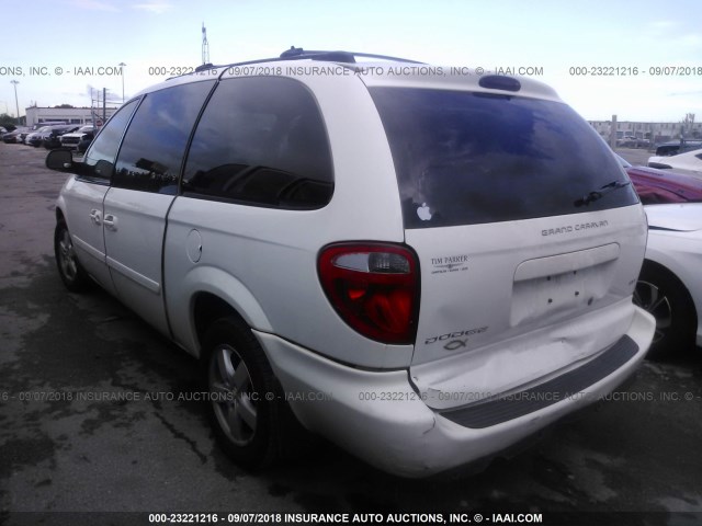 2D4GP44L85R195982 - 2005 DODGE GRAND CARAVAN SXT WHITE photo 3