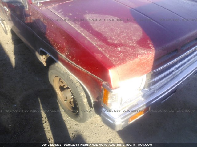 1N6SD16S1NC375135 - 1992 NISSAN TRUCK KING CAB RED photo 6