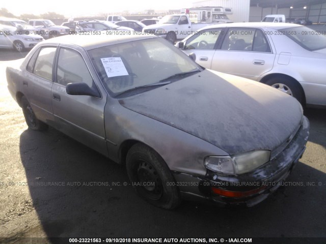 JT2SK11E6P0104336 - 1993 TOYOTA CAMRY DX GRAY photo 1