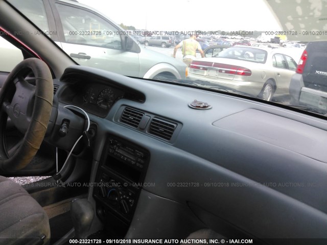 4T1BG22K4XU456788 - 1999 TOYOTA CAMRY CE/LE/XLE 红色 照片 5