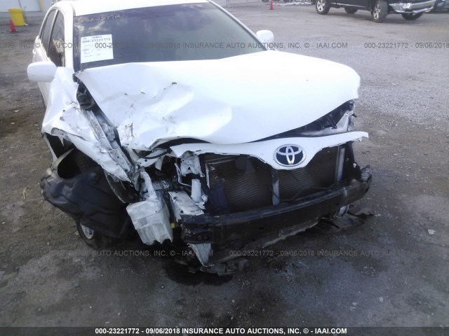 4T4BF3EK6BR152431 - 2011 TOYOTA CAMRY SE/LE/XLE 白色 照片 6