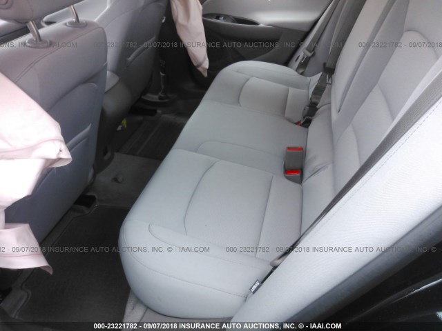 1G1ZB5ST8HF289507 - 2017 CHEVROLET MALIBU LS Qara foto 8