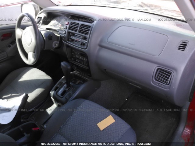 2CNBE13C916906707 - 2001 CHEVROLET TRACKER RED photo 5