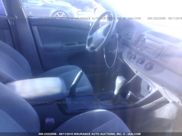 4T1BE32K34U876131 - 2004 TOYOTA CAMRY LE/XLE/SE Boz foto 5