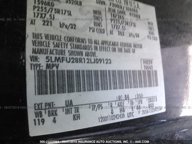 5LMFU28R12LJ09123 - 2002 LINCOLN NAVIGATOR BLACK photo 9