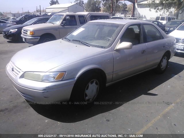 4T1BG22K3XU865770 - 1999 TOYOTA CAMRY CE/LE/XLE 棕色 照片 2